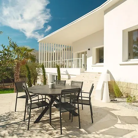 Les Pins - Royan, 350 Metres De La 别墅 *